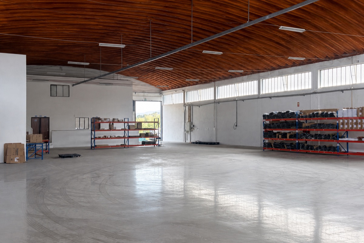 Fyrirtækjalogistík — Shopogolic Portugal, Cesar, Portugal